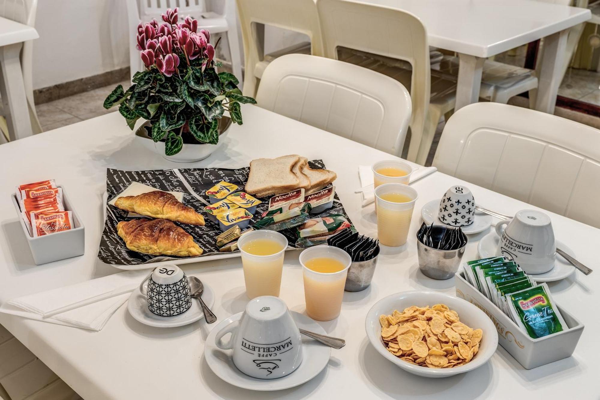 Hotel Altavilla 9 Rome Bagian luar foto