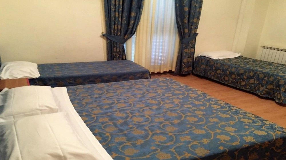 Hotel Altavilla 9 Rome Bagian luar foto