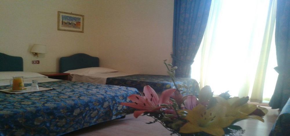 Hotel Altavilla 9 Rome Bagian luar foto