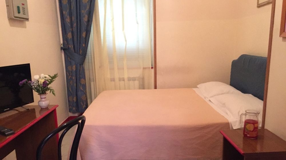 Hotel Altavilla 9 Rome Bagian luar foto